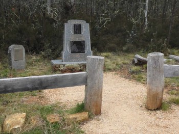 The fabled Dogs Grave, a fitting tribute to Boney..